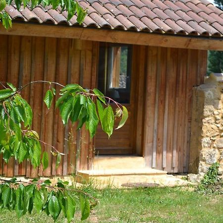 La Ferme De Cagnolle Hotel Saint-Amand-de-Belves Exterior photo