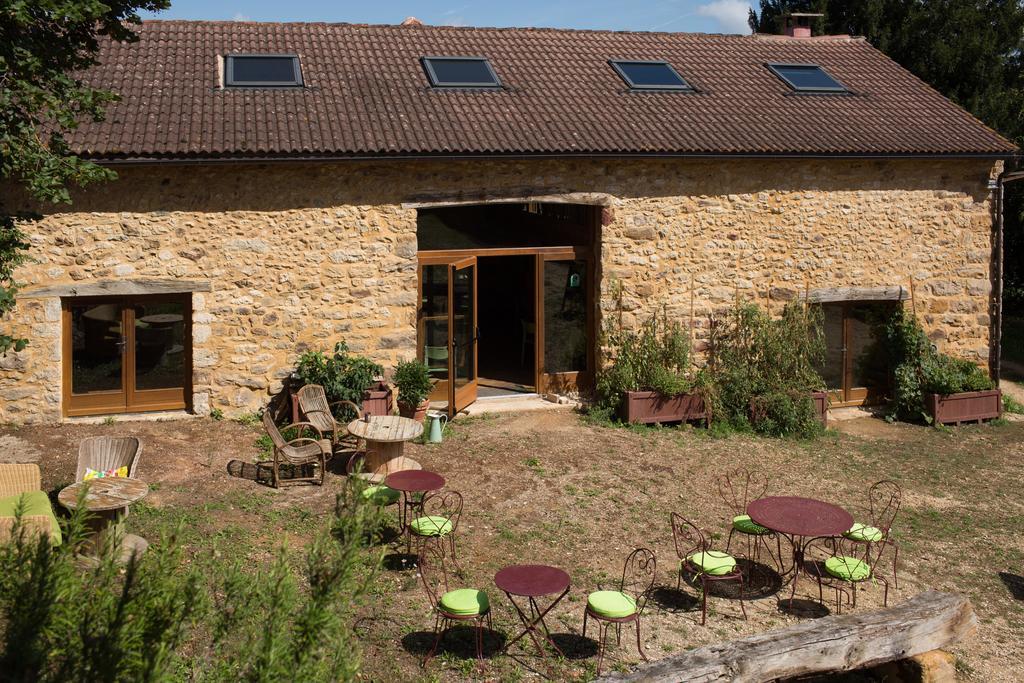 La Ferme De Cagnolle Hotel Saint-Amand-de-Belves Exterior photo